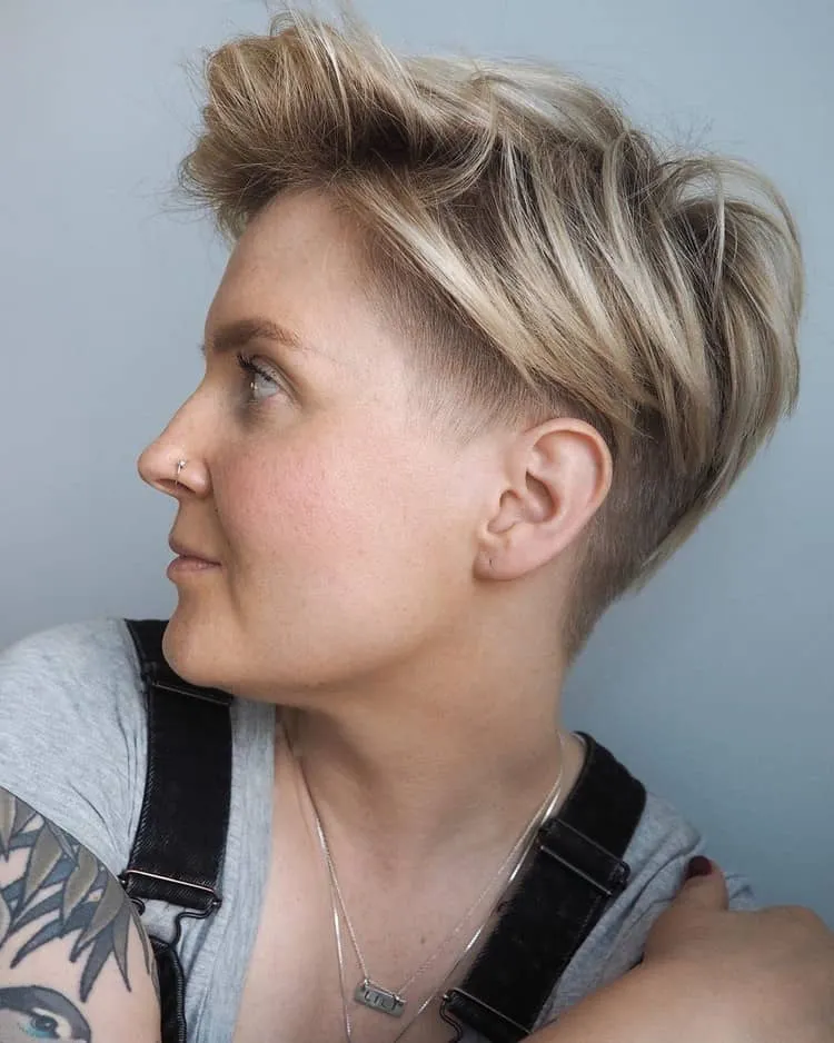 corte de cabello rapado mujer 2021 peinado corto tendencia invierno 2021 corte de pelo corto