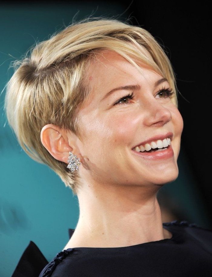 corte de cabello de moda 2015 - pixie por Michelle Williams corte-de-cabello-tendencia-2015-pixie-Michelle-Williams