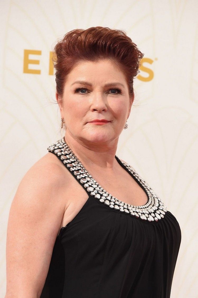 cara cuadrada corte de pelo mujer años 50 kate mulgrew