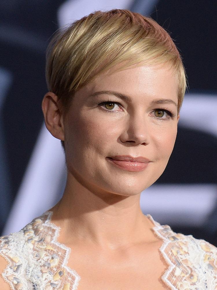 corte de cabello corto para mujer con rostro redondo estilo pixie corte pixie
