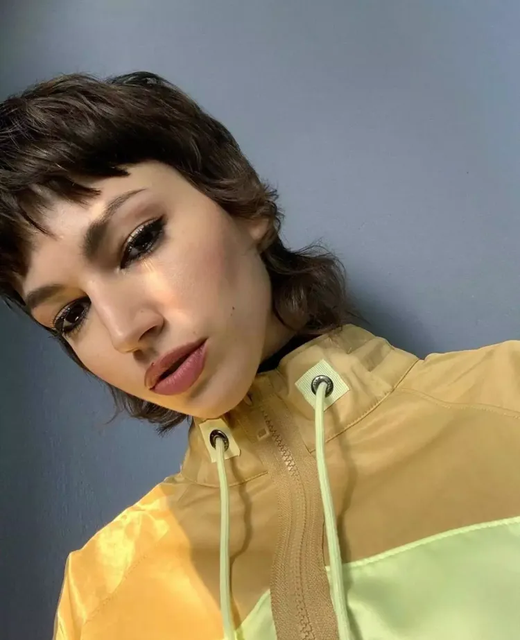 Tendencias destacadas en las pasarelas y en línea 4 - 【MioEstilo】 corte mixie pelo corto mujer tendencia corte primavera verano 2022