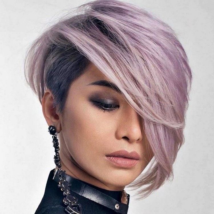corte de cabello corto desigual cara redonda lado rapado lila