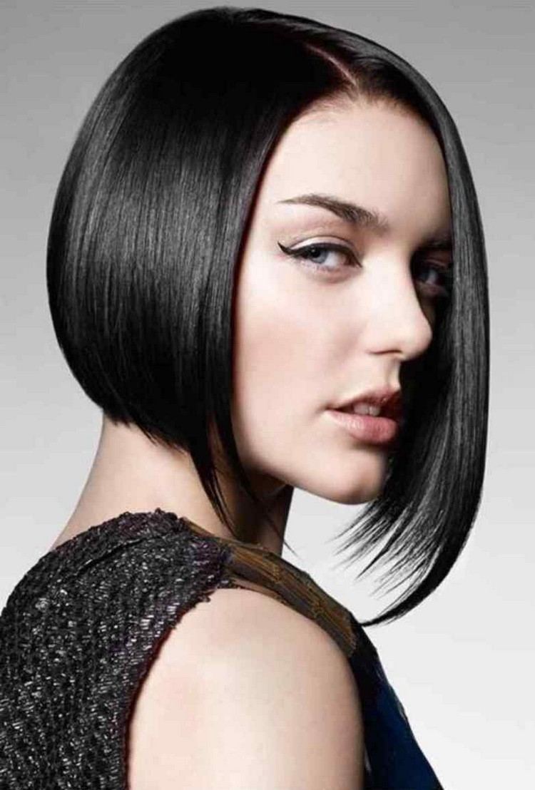 corte de cabello corto desigual cabello fino negro liso