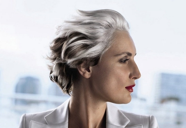 corte de melena corta señorita 2015 rango de edad 50-60 años canas