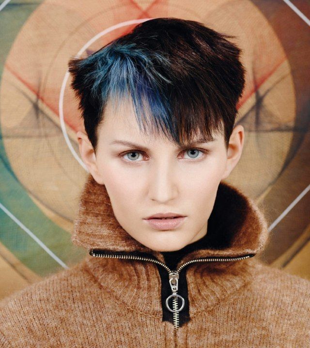 atajo-mujer-rostro-triangular-niña