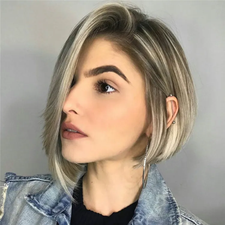 ¿Recomendaciones de estilo de cabello corto para mujeres rubias mayores de 40? 8 - 【MioEstilo】 bob doblada corte de pelo corto mujeres rubias 40's Bob invertido