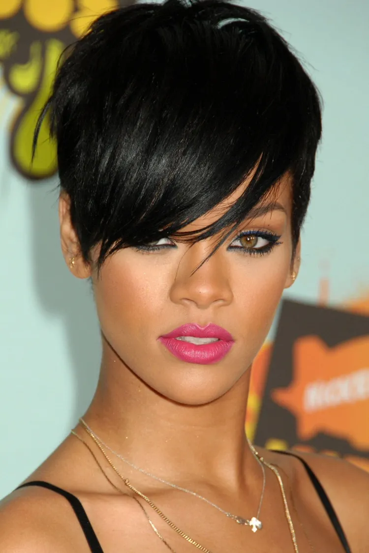 Estilos de corte de cabello para melena delgada y suave: 10 ideas brillantes 5 - 【MioEstilo】 corte de cabello corto mujer pelo lacio delgado asimétrico pixie corto