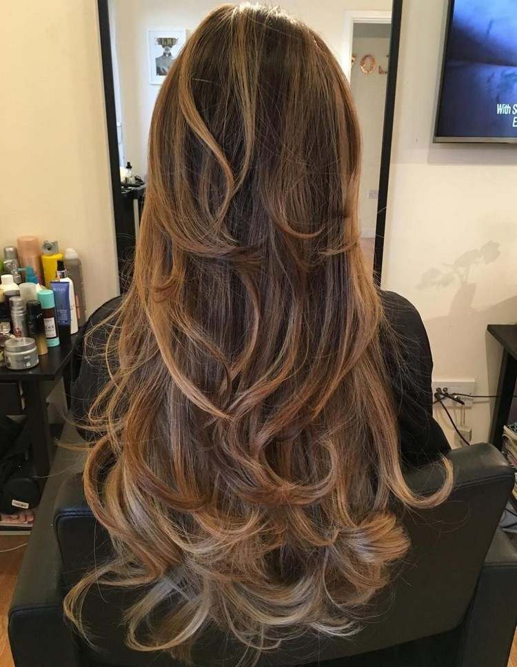 18 recomendaciones de gradientes femeninos cortos y largos 3 - 【MioEstilo】 Balayage de cabello ondulado super largo de mujer de corte bajo