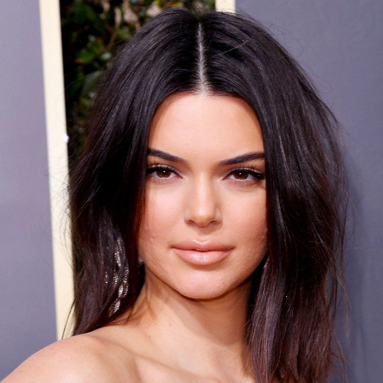 18 recomendaciones de gradientes femeninos cortos y largos 17 - 【MioEstilo】 corte degradado mujer longitud media cuadrado medio corte tendencias de cabello de mujer 2018 Kendal Jenner look