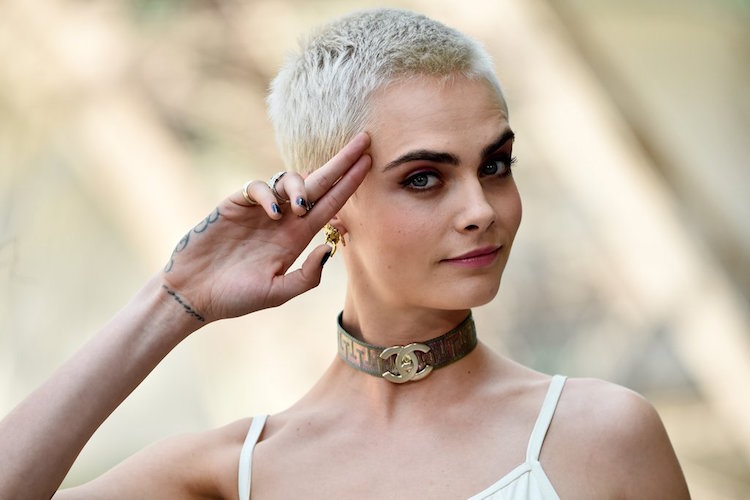 ¿Está de moda el corte de cabello rapado nuevamente? 10 - 【MioEstilo】 Rubia Cara Delevingne con corte de pelo rapado corte de pelo femenino