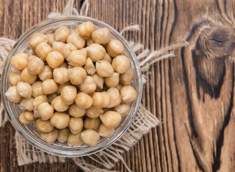 mejores nutrientes crecimiento del cabello garbanzos ácido fólico