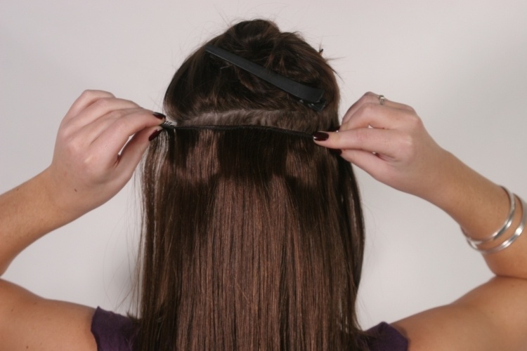 extensiones capilares con pinzas cabello-anexos-clips-mujer-estilismo