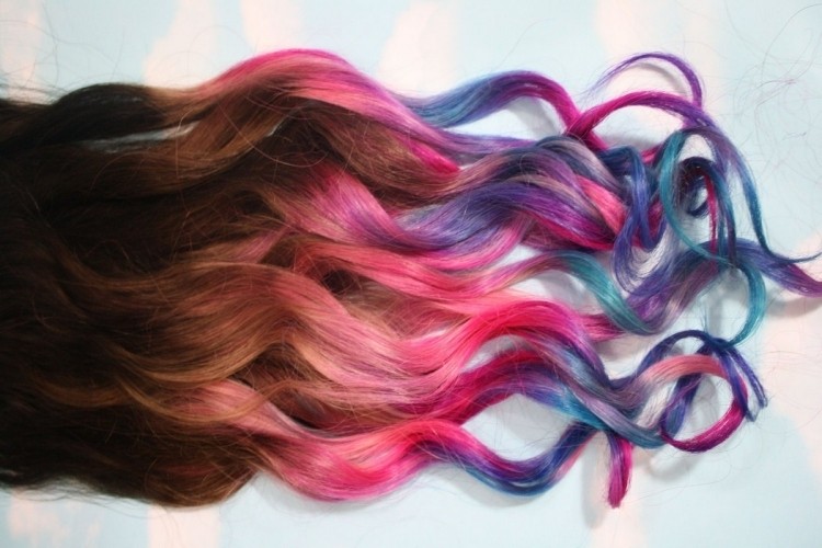 mechas de cabello rosa, celeste y café mechones-de-cabello-clips-tono-celeste-rosa-cafe