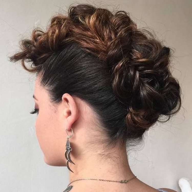 faux hawk chica cabello marrón