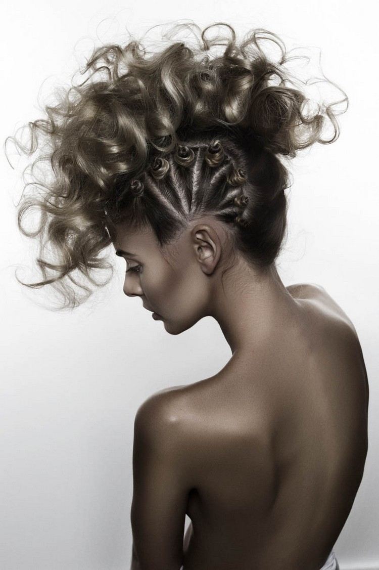 faux hawk mujer cabello largo idea atrevida