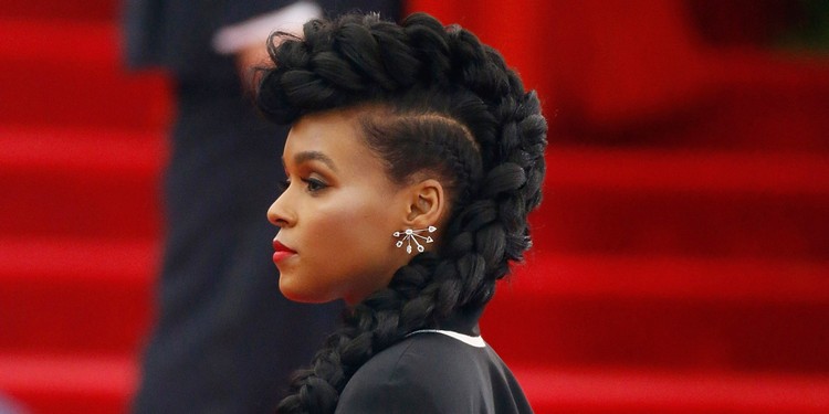 faux hawk mujer peinado afro