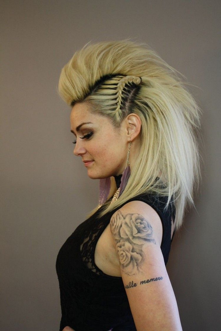 faux hawk mujer largo cabello rubio trenza