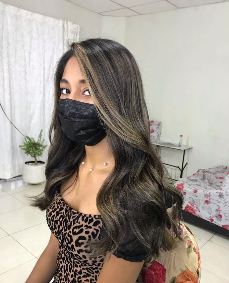 pelo de contorno morena pelo largo