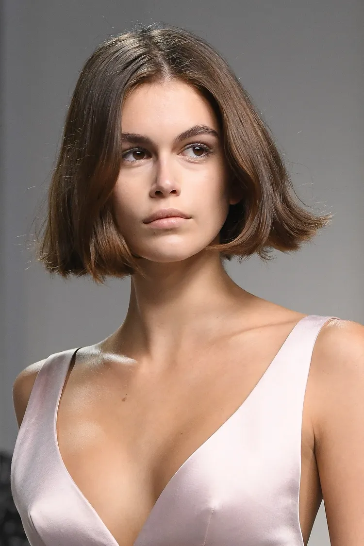 italiano bob corte cuadrado mujer corto cuadrado francés thucked bob otoño invierno 2021 2022 kaia gerber bob