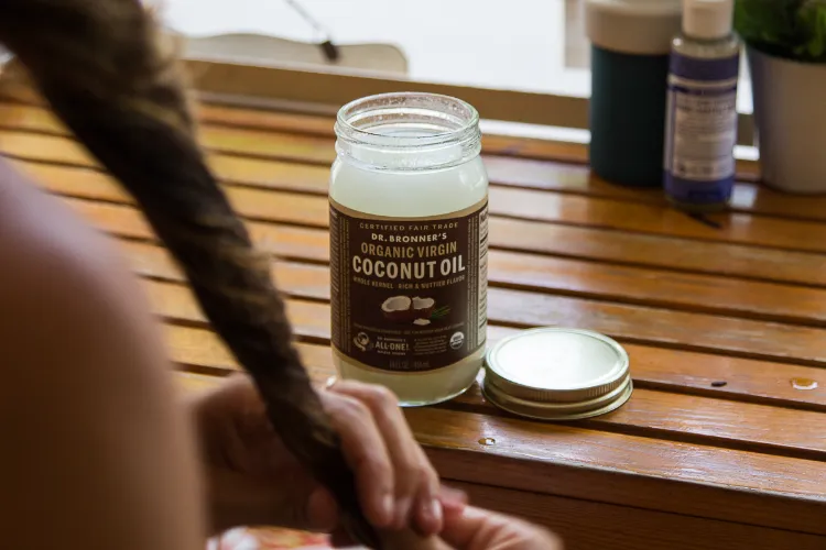 El tratamiento capilar de aceite de coco en 3 recetas con ingredientes comunes con beneficios innegables 7 - 【MioEstilo】 mascarilla para el cabello seco beneficios del aceite de coco recetas faciles inventar