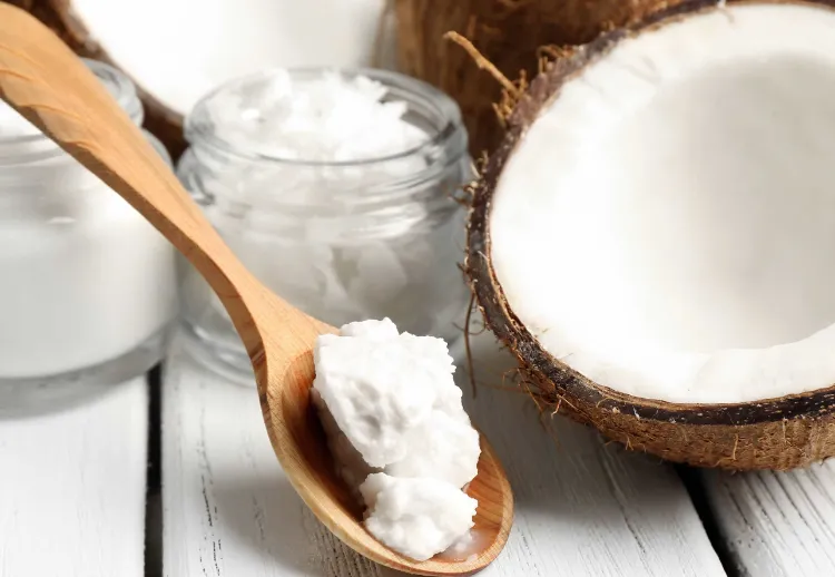 El tratamiento capilar de aceite de coco en 3 recetas con ingredientes comunes con beneficios innegables 5 - 【MioEstilo】 beneficios de la mascarilla capilar de aceite de coco recetas fáciles ingredientes comunes