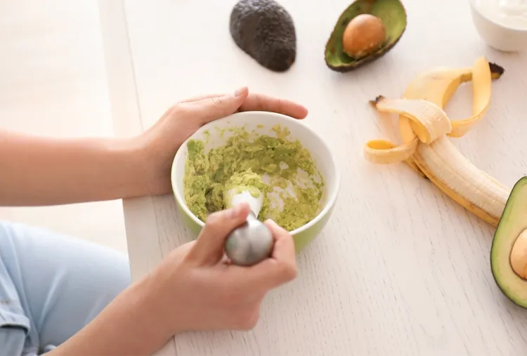 Mascarilla casera para hacer crecer el pelo con plátano miel huevo aceite de Oliva
