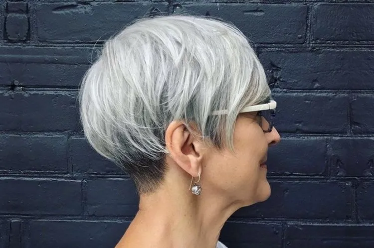 corte de cabello corto para mujer canosa modelo de los años 60 mujer con corte de pelo corto software de peinado gratuito Hairstyle Makeover