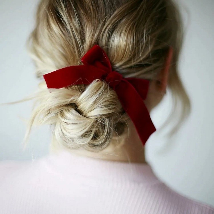 moño pequeño para cabello de longitud media