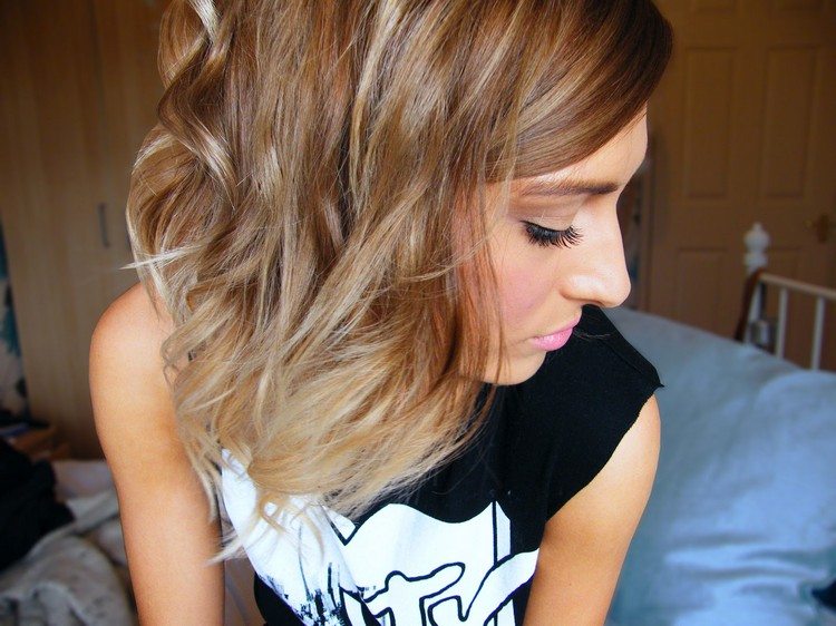 ombre-pelo-rubio-marron-claro-peinado-corto