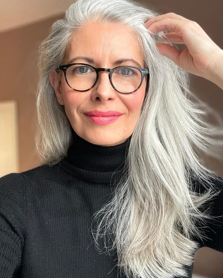 ¿Por qué el cabello blanco adquiere tonalidades amarillentas? Consejos para solucionarlo de manera fácil y natural 6 - 【MioEstilo】 por que el cabello blanco se vuelve amarillo el cabello blanco se vuelve amarillo