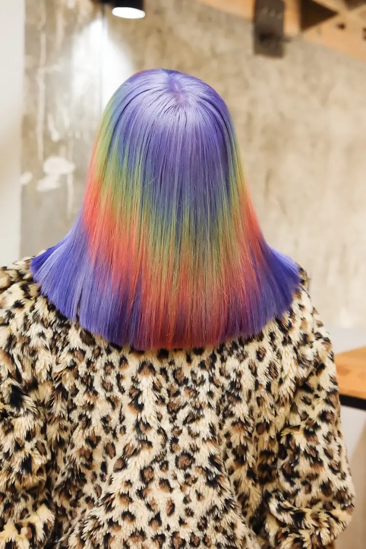 moda en cabello estilo unicornio este año
