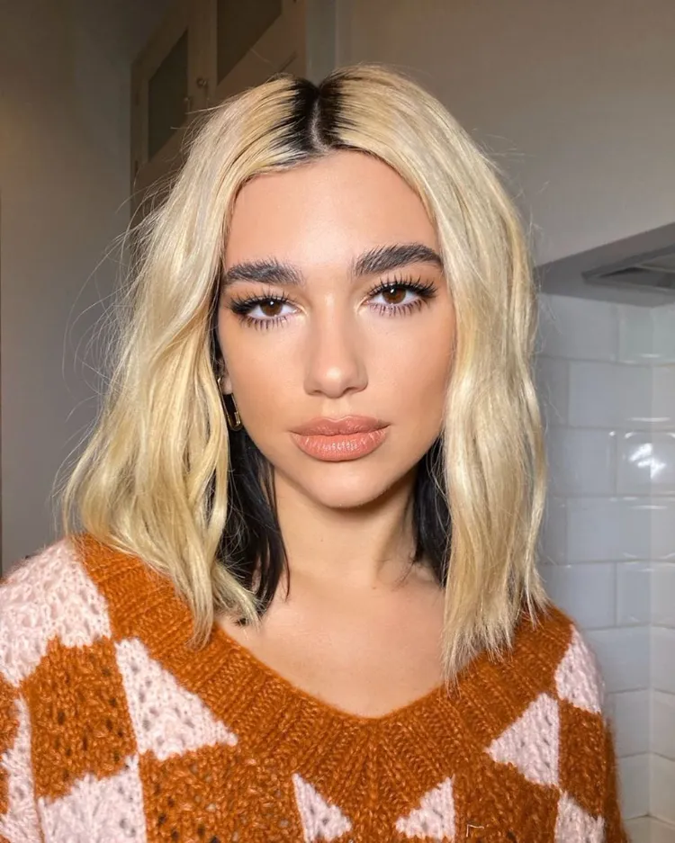 Cabello con mechas Estilo Color Block Color con mechas Pelo negro Dua Lipa
