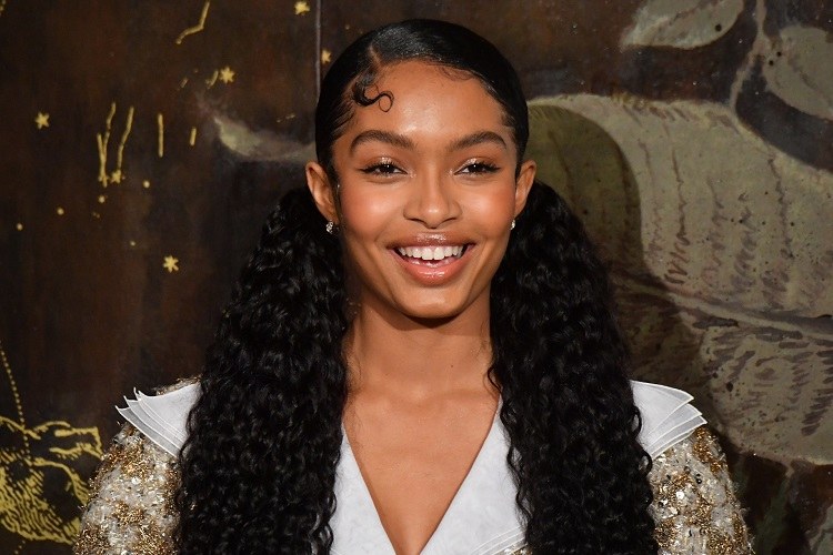Yara Shahidi pelo de bebé mujer 2021 famosas