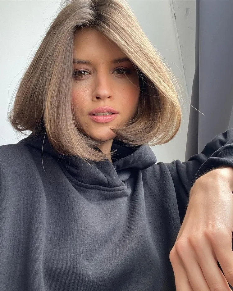 Los 3 flequillos primavera-verano: Las tendencias para este año 6 - 【MioEstilo】 Tendencias de peinado primavera-verano 2022 de corte cuadrado para mujer