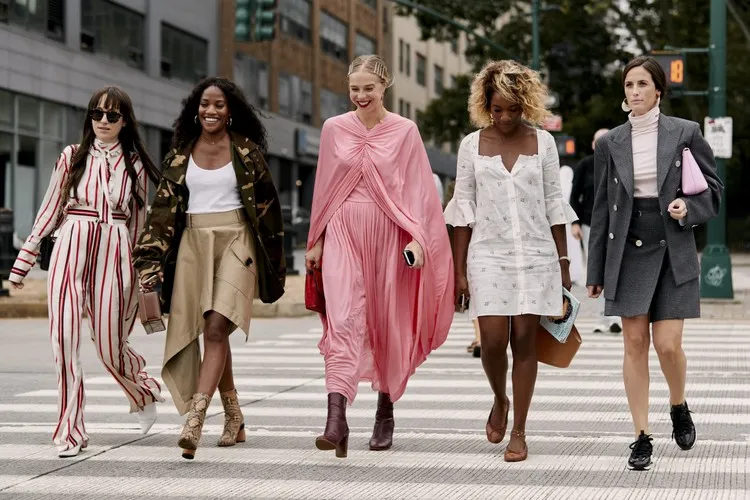primavera 2022 tendencia de moda mujer top 5 piezas de moda chicas de moda
