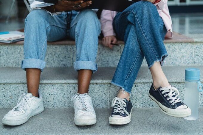 Combinar Zapatillas ¿Qué ropa usar para lucir chic y moderna? Baskets femme ete 2022