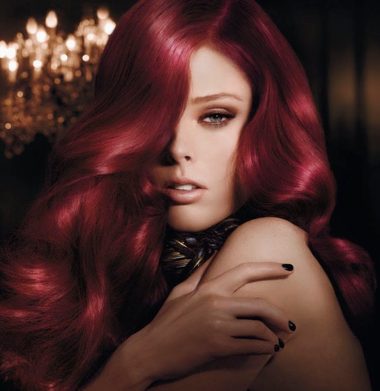 Matiz del cabello rojo: las 10 superiores propuestas, los tonos más elegantes para encender tu cabello 1 - 【MioEstilo】 frambuesa-pelo-rojo-mechas-rosadas
