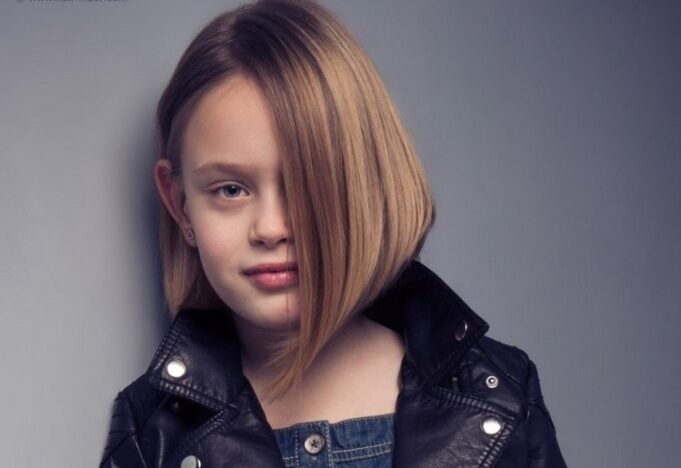 Coupe de cheveux petite fille carre Bob moderne lisse e1518531628222