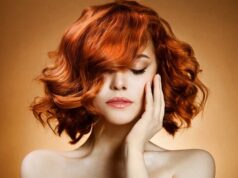 cheveux cuivres ondules dames peau claire