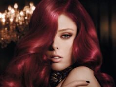 cheveux rouge framboise reflets roses e1496912969415