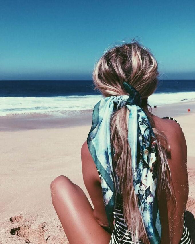 coiffure plage avec foulard tendance coiffures estivales 2018