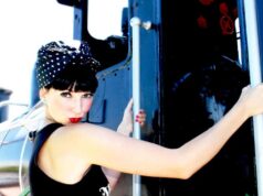 coiffure rockabilly femme turban frange retro