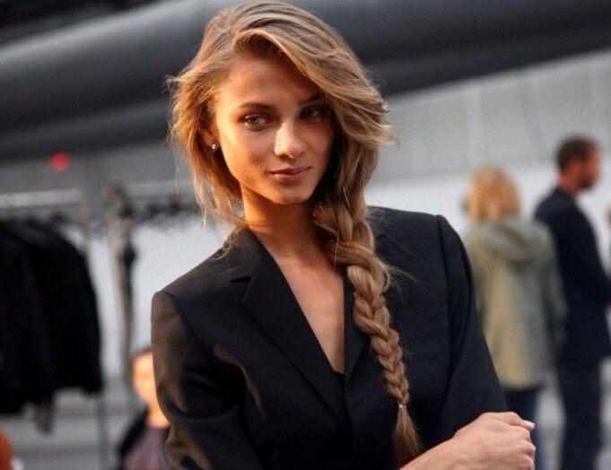 coiffure tresse laterale franche sur cote