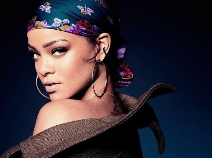 comment porter foulard cheveux trucs astuces looks coiffures femme tendance