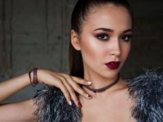 comment porter le collier ras de cou