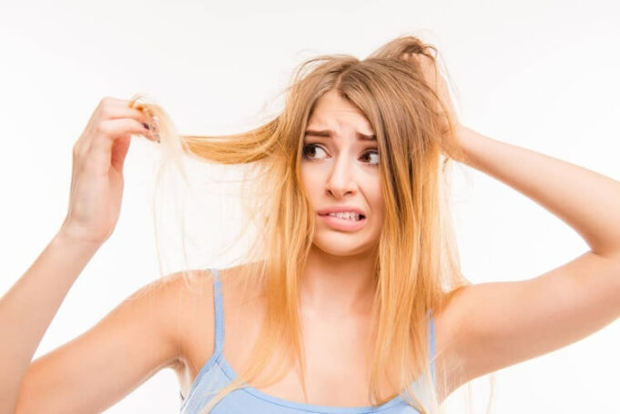 ¿Cómo restablecer el matiz original del cabello después de aclararlo? comment retrouver couleur naturelle cheveux apres decoloration