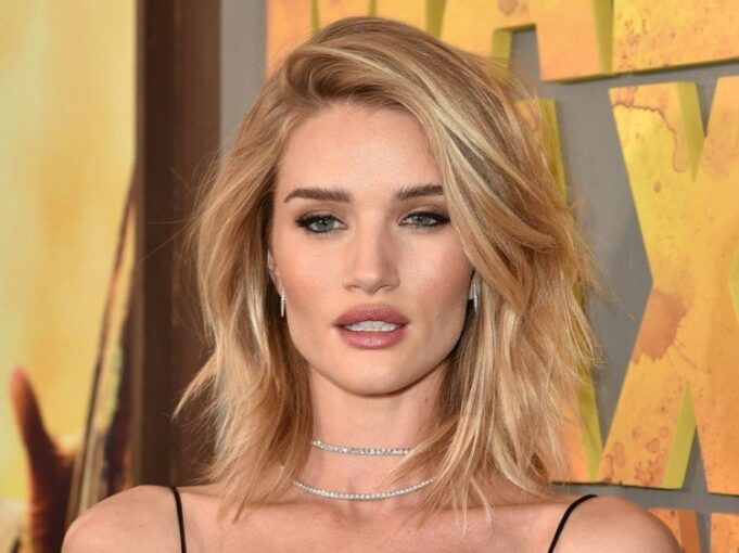 Mechón lateral para cabello corto y largo: Inspiraciones para imitar coupe carre avec frange sur le cote cheveux mi longs