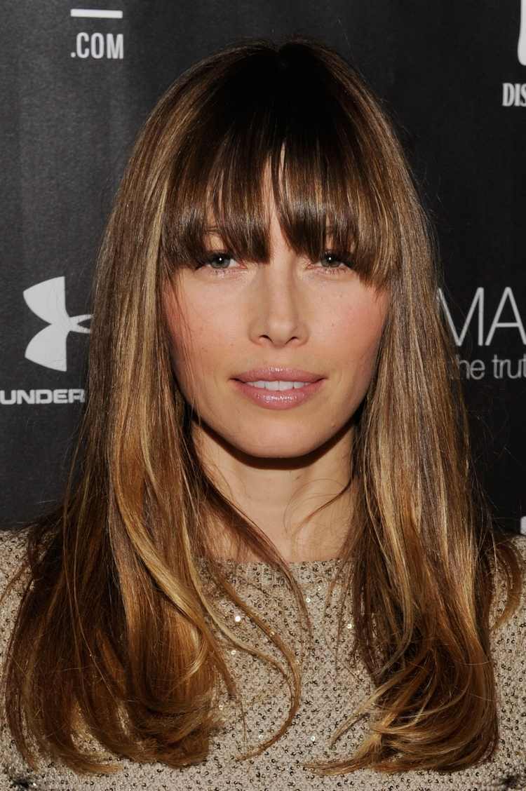 peinado con flequillo largo para cabello largo - Jessica Biel peinado con flequillo largo pelo largo-Jessica-Biel