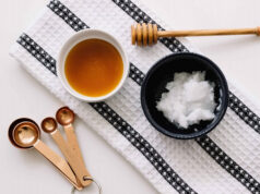 El tratamiento capilar de aceite de coco en 3 recetas con ingredientes comunes con beneficios innegables recette masque huile de coco miel bienfaits recettes faciles cheveux cassants secs
