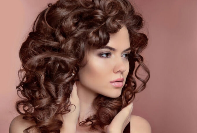 Tonalidad de cabello natural con café. teinture naturelle de cheveux avec du cafe